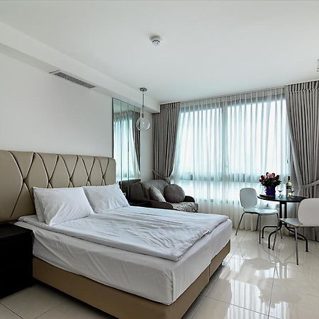 Netanya Seaview Aparthotel ภายนอก รูปภาพ