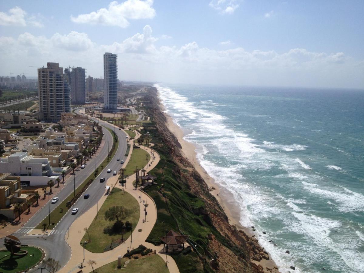 Netanya Seaview Aparthotel ภายนอก รูปภาพ
