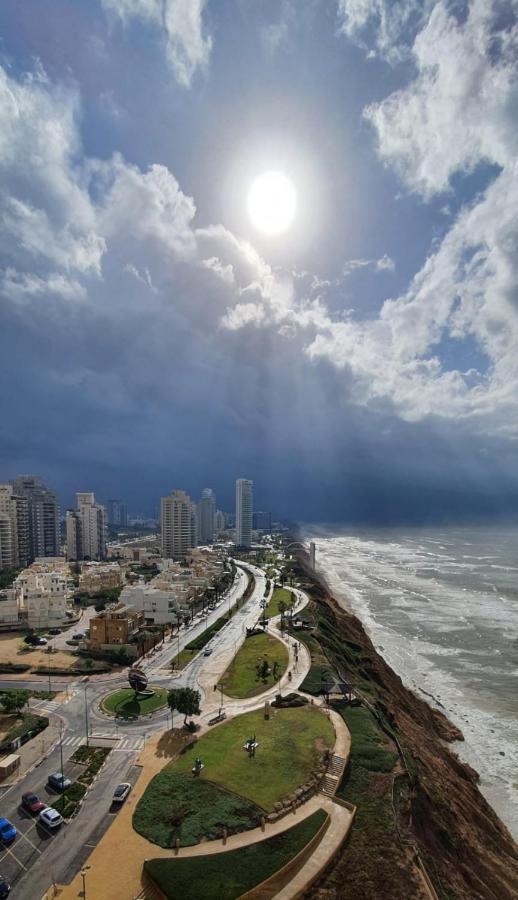 Netanya Seaview Aparthotel ภายนอก รูปภาพ
