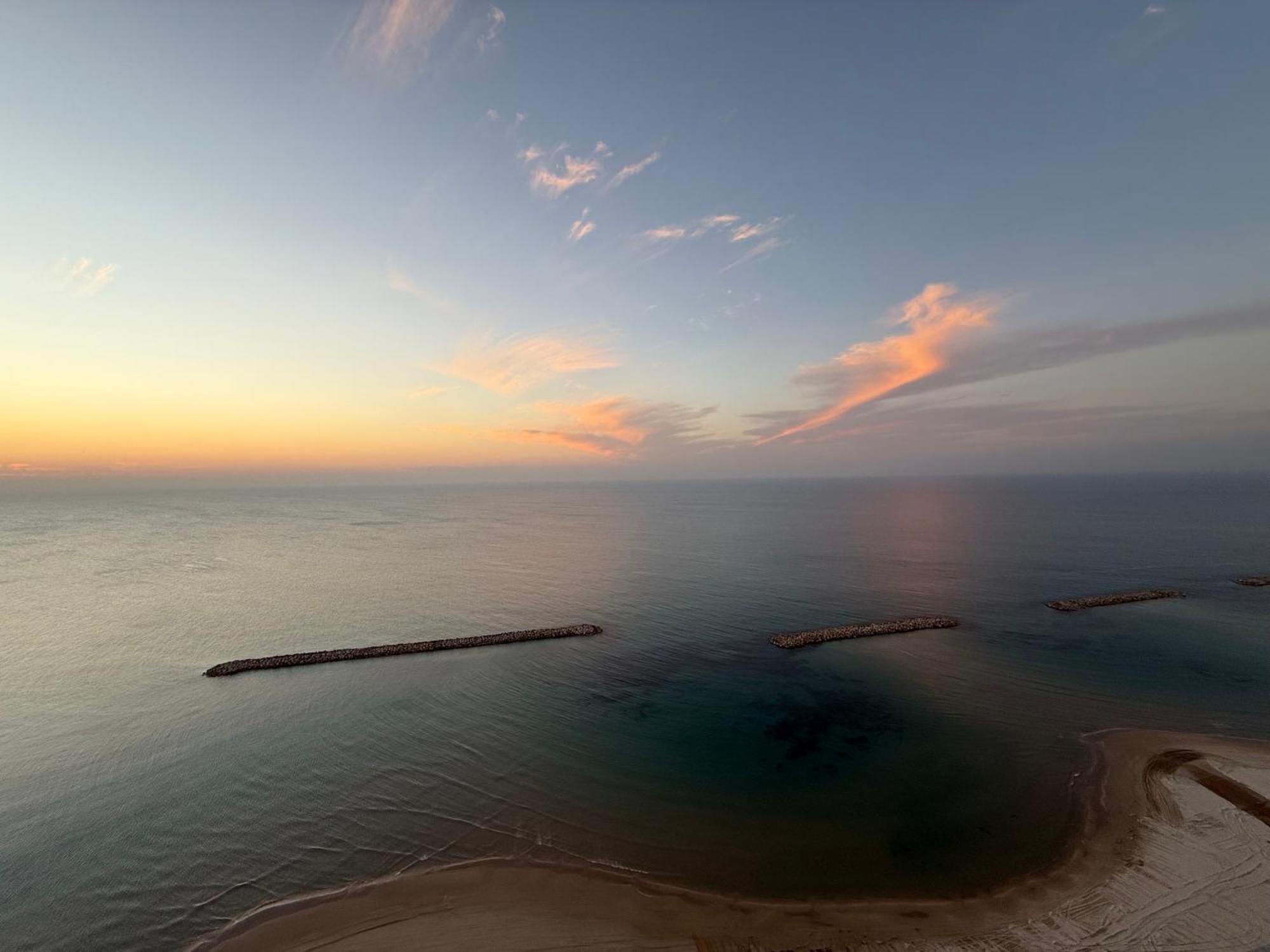 Netanya Seaview Aparthotel ภายนอก รูปภาพ