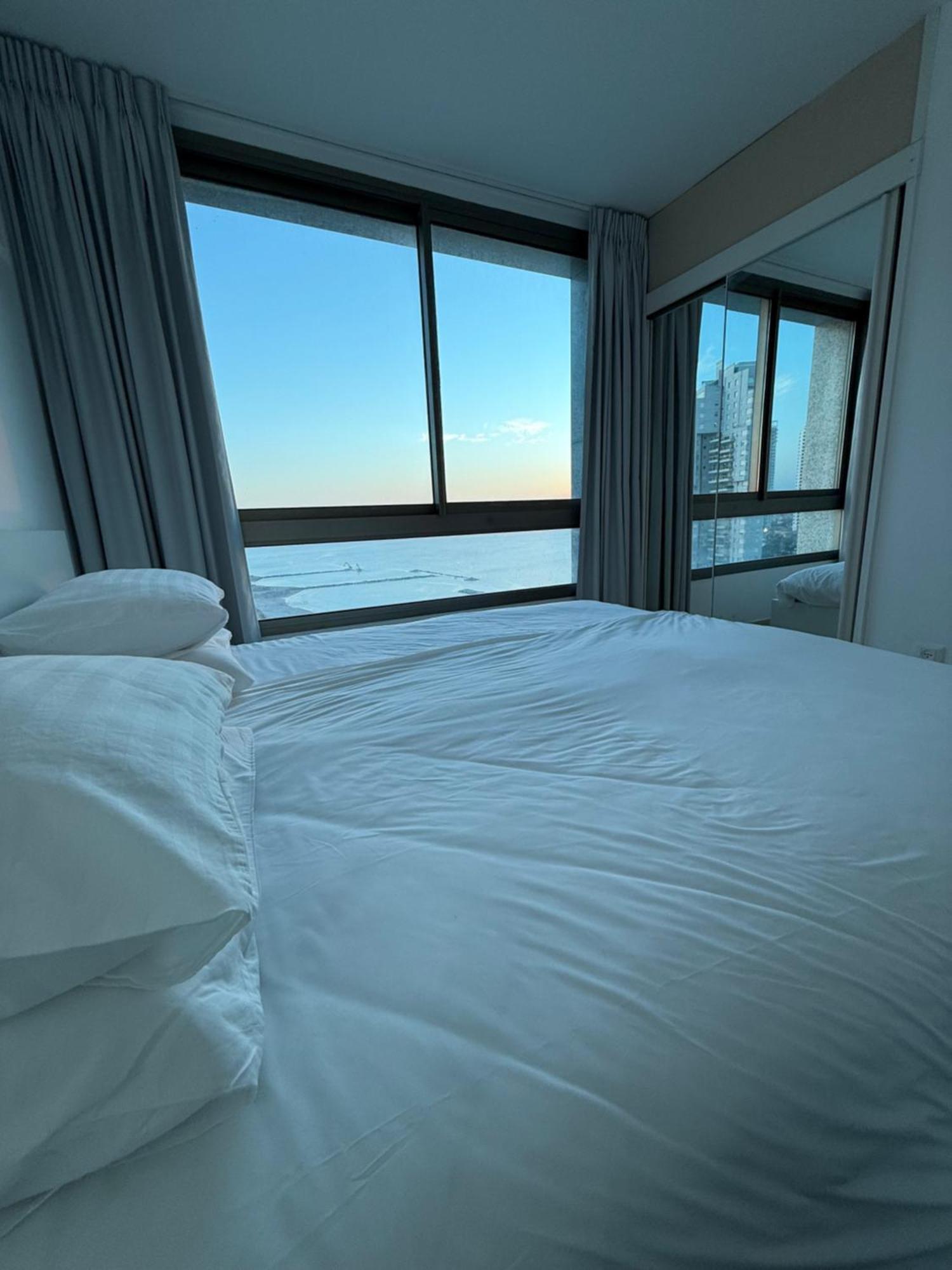 Netanya Seaview Aparthotel ภายนอก รูปภาพ
