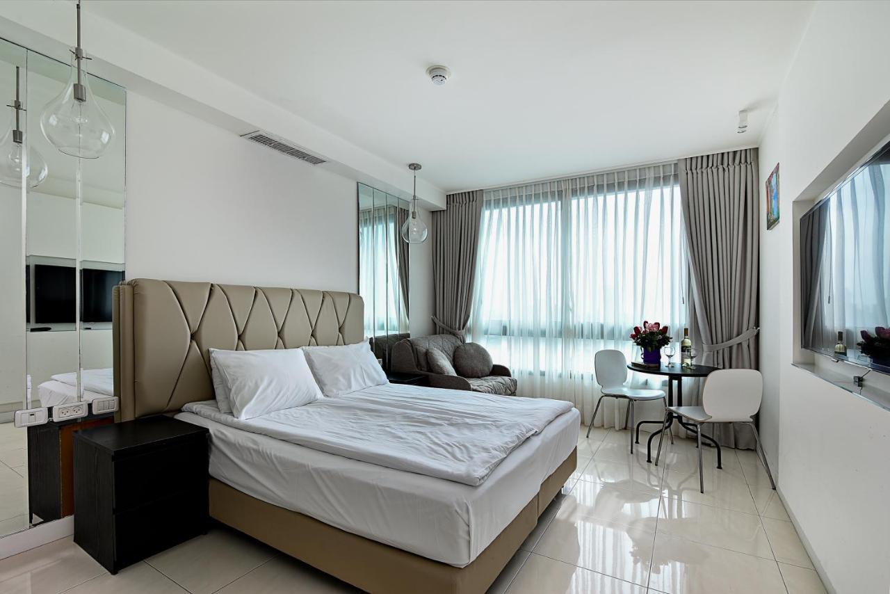 Netanya Seaview Aparthotel ภายนอก รูปภาพ